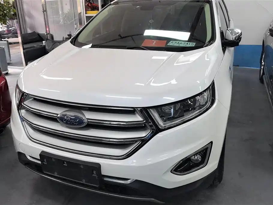 Ford Edge 2018 — фото 1