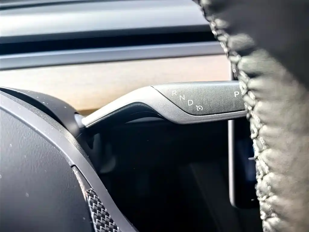 Tesla Model 3 2021 — фото 10