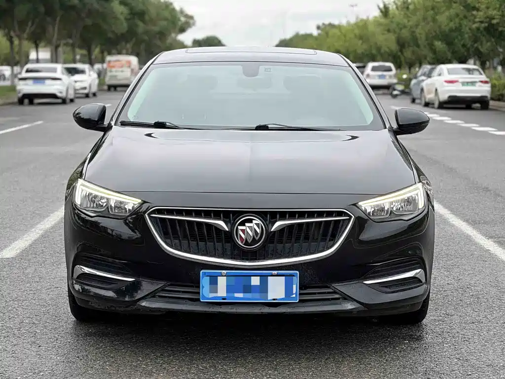 Buick Regal 2018 — фото 2