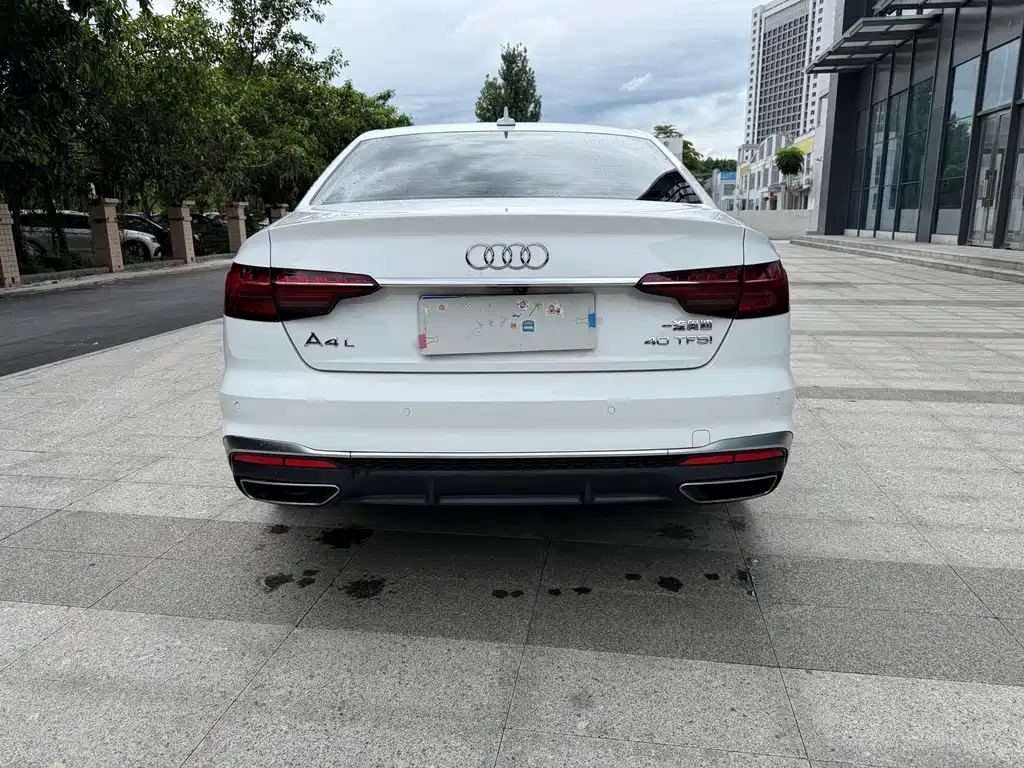 Audi A4L 2020 — фото 19