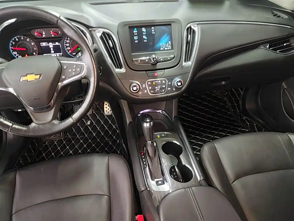 Chevrolet Malibu XL 2017 — фото 14