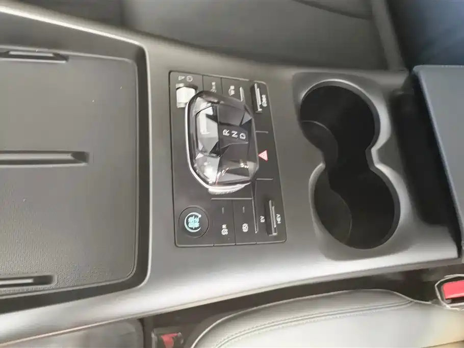 BYD Qin PLUS 2025 — фото 16
