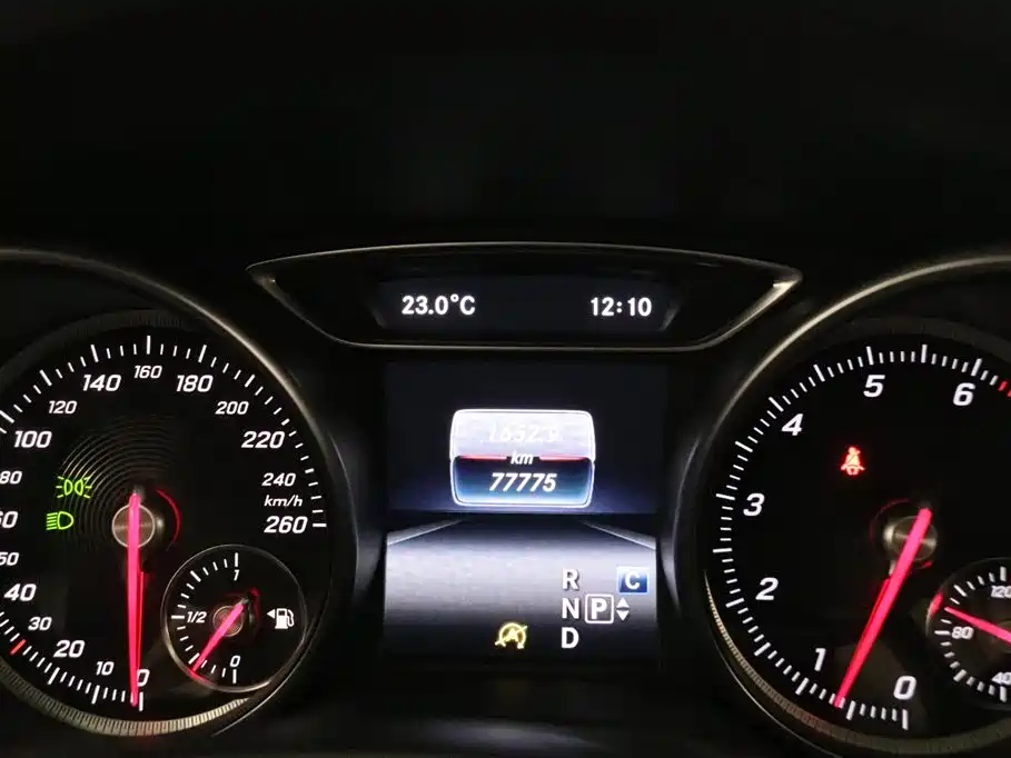 Mercedes-Benz GLA 2017 — фото 7