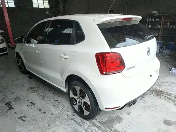 Volkswagen Polo 2015