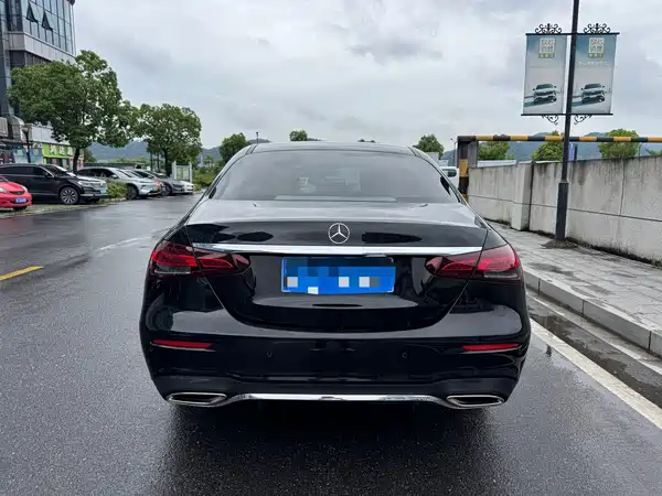 Mercedes-Benz E-Class 2021