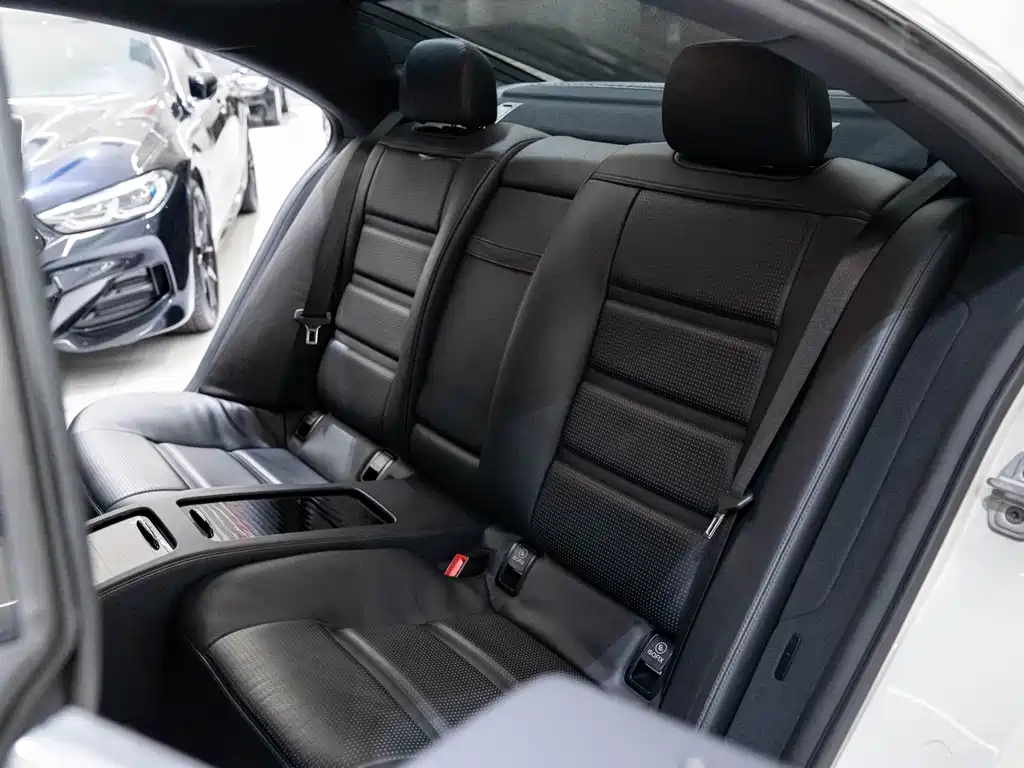 Mercedes-Benz CLS AMG 2015 — фото 12