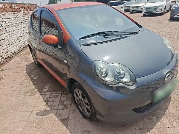 BYD e1 2019