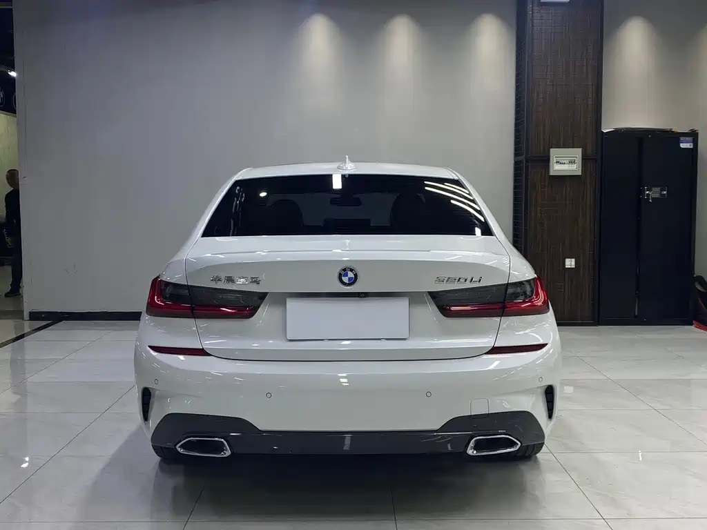 BMW 3 Series 2020 — фото 16