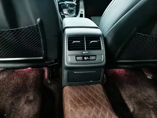 Audi A4L 2023