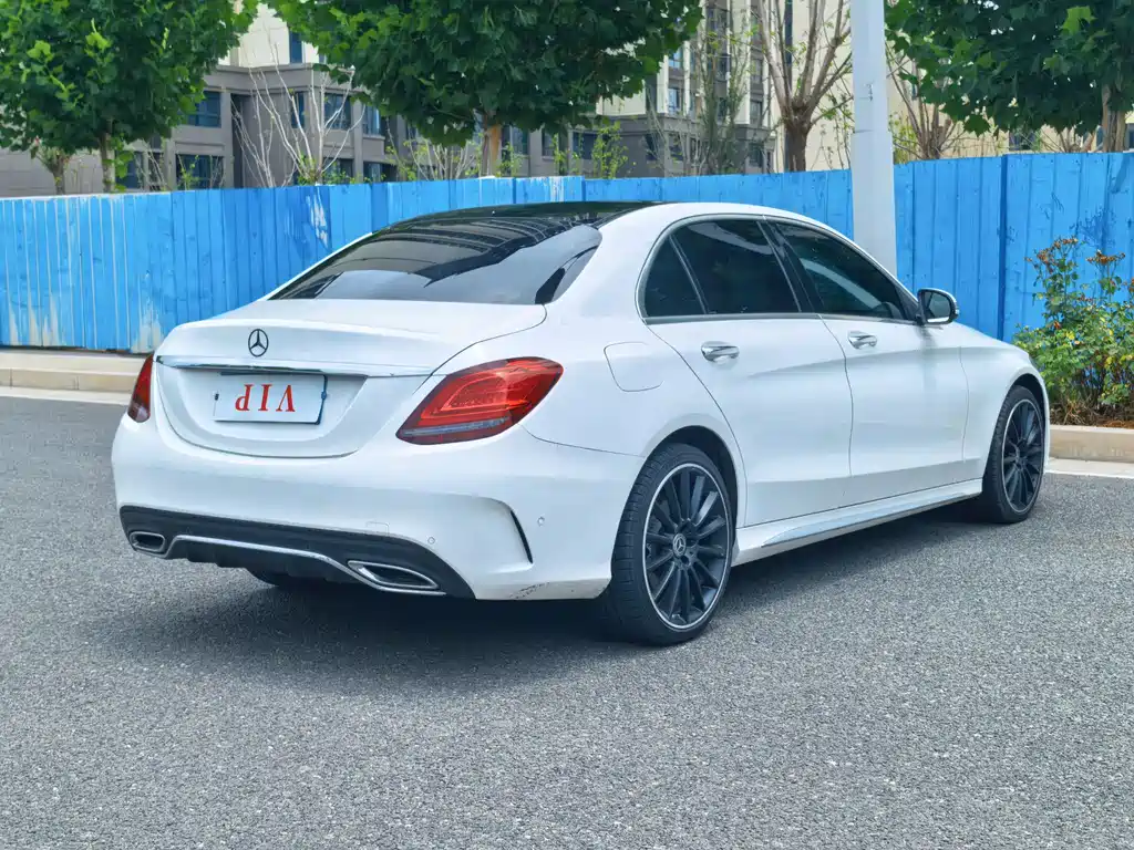 Mercedes-Benz C-Class 2021