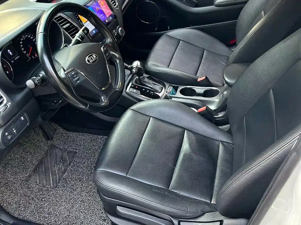 Kia K3 2016