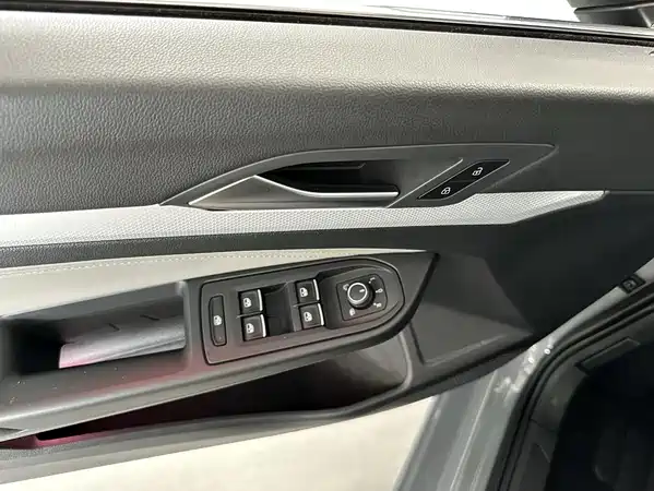 Volkswagen Golf 2021