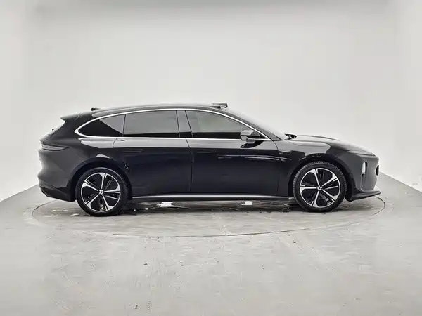 NIO ET5T 2024