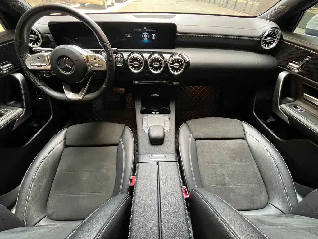 Mercedes-Benz A-Class 2020 — фото 10