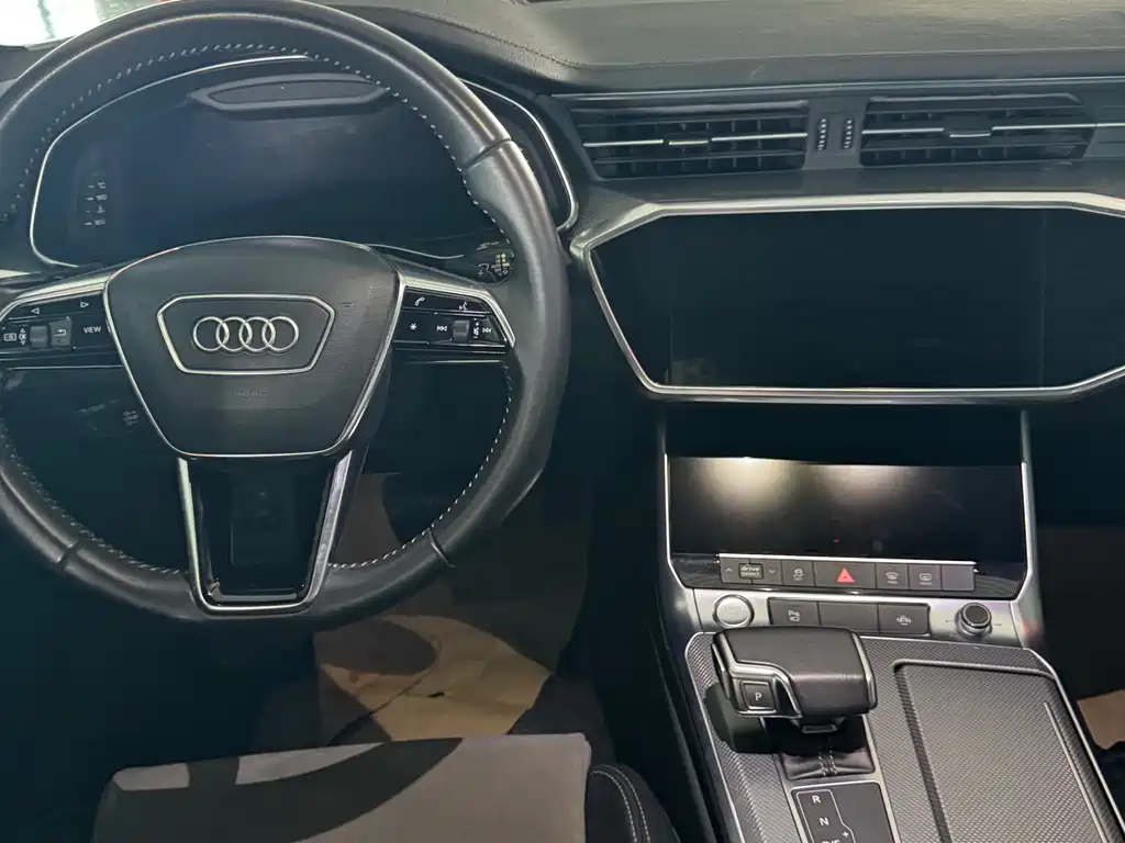 Audi A6L 2020