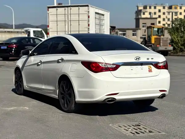 Hyundai Sonata 2013
