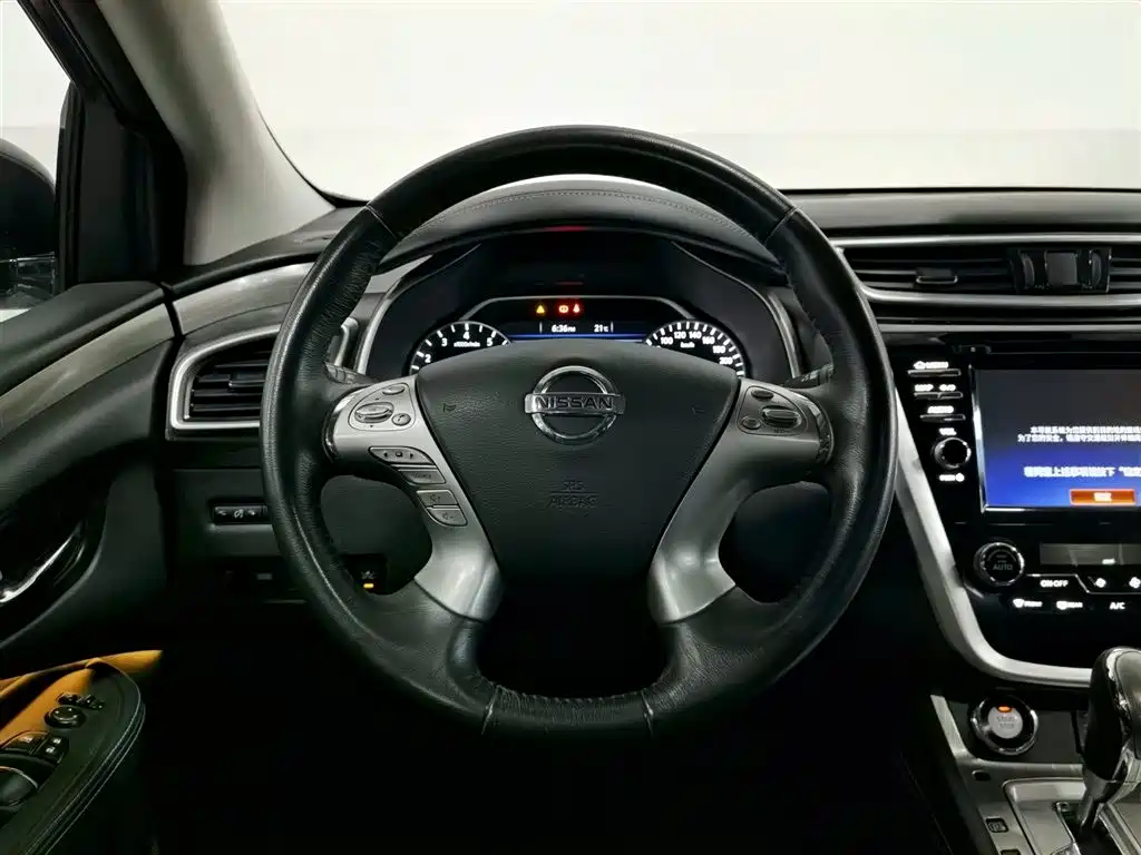 Nissan Murano 2017 — фото 11