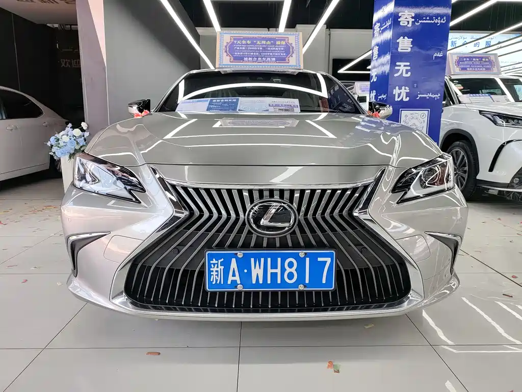Lexus ES 2019 — фото 2
