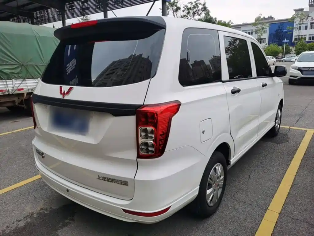 Wuling Hongguang 2023