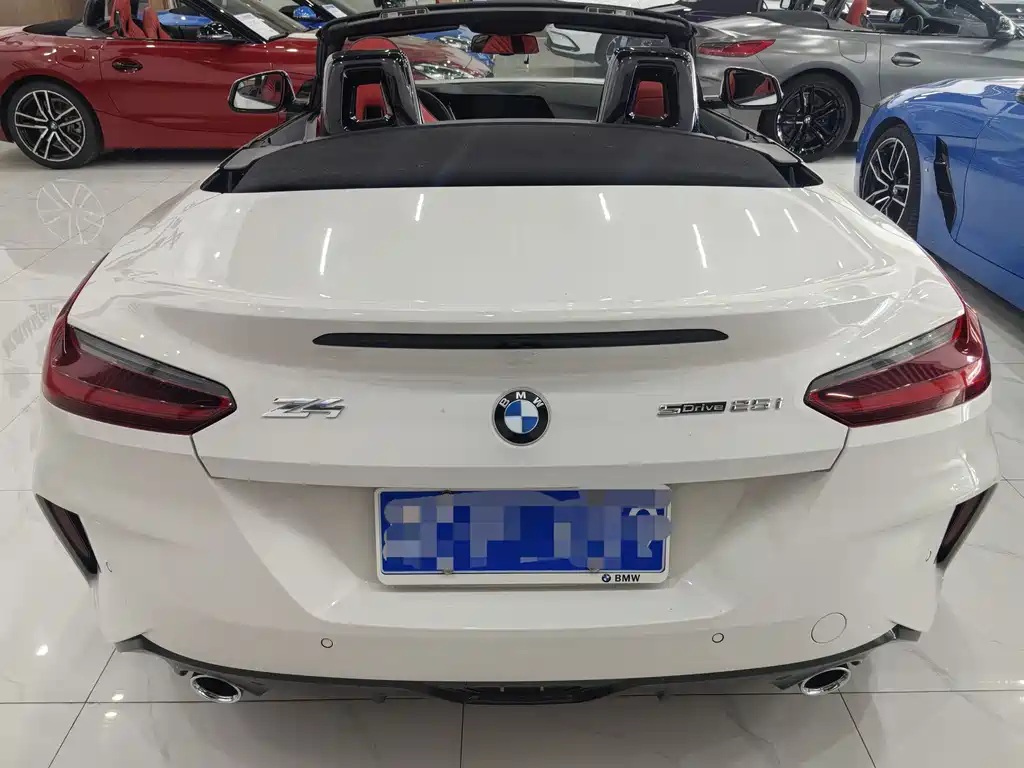 BMW Z4 2023 — фото 13