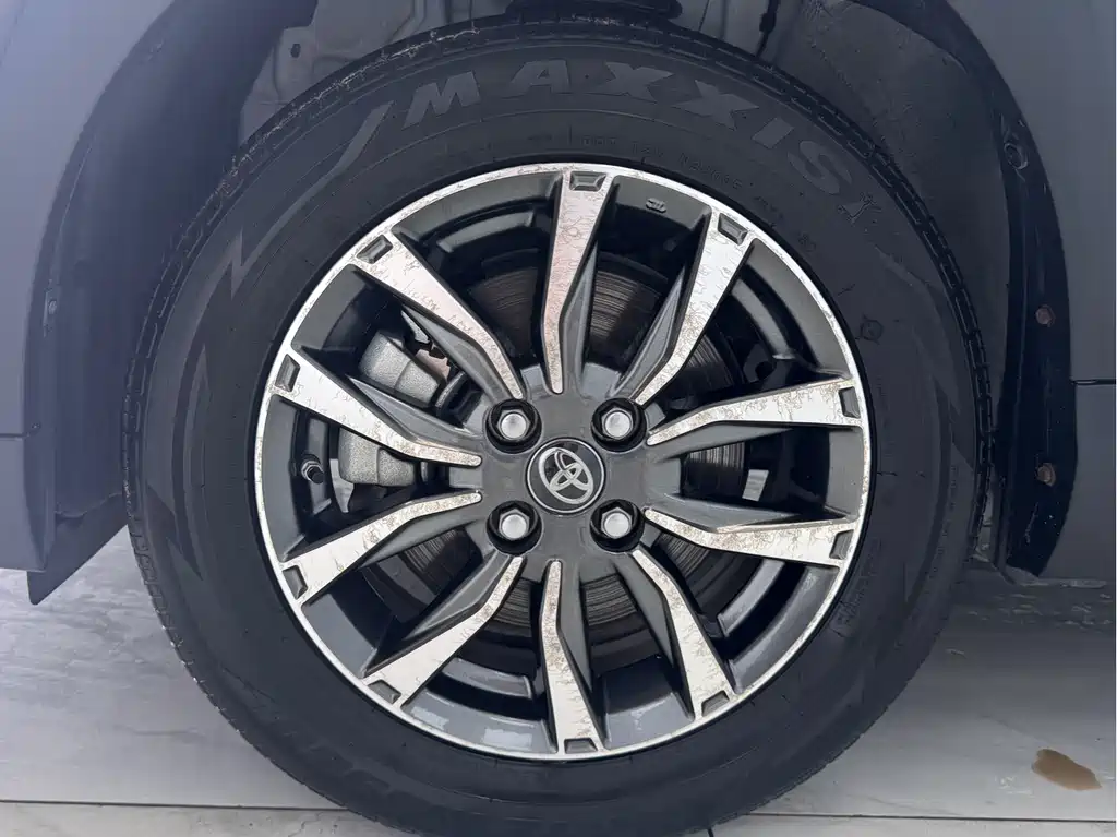 Toyota Yaris L 2021 — фото 17