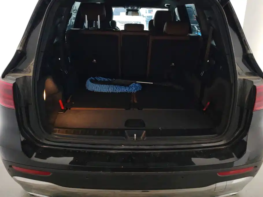 Mercedes-Benz GLB 2024