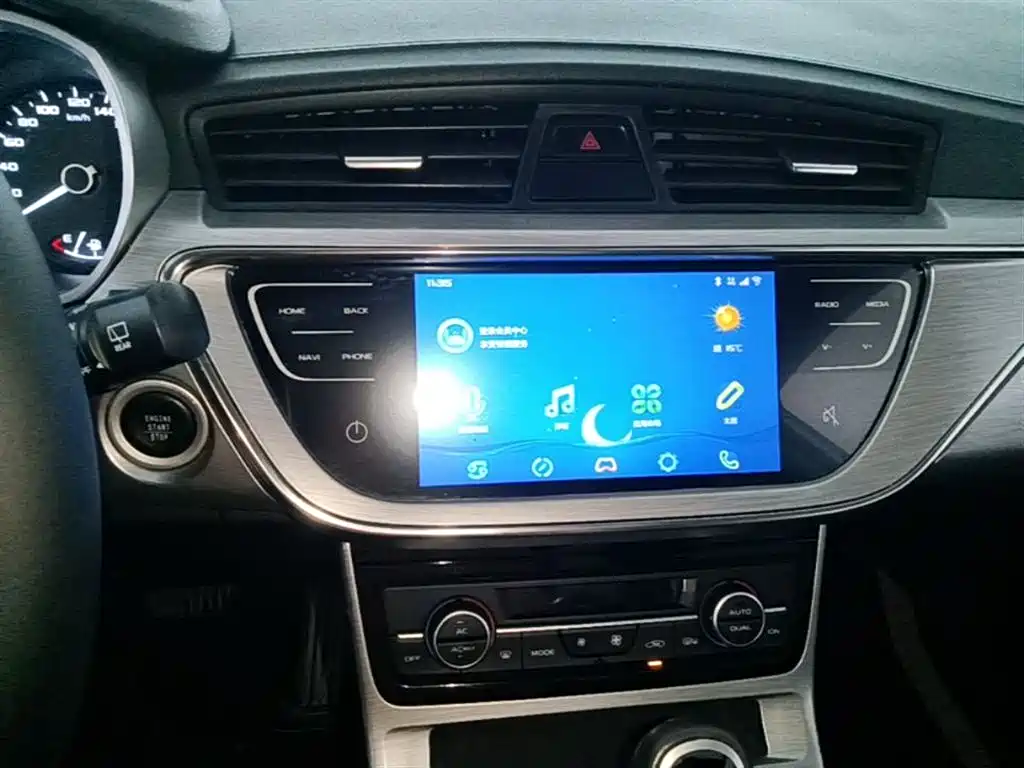 Geely Emgrand GS 2019 — фото 13