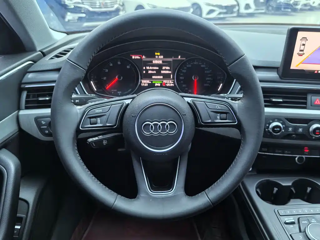 Audi A4L 2018 — фото 12