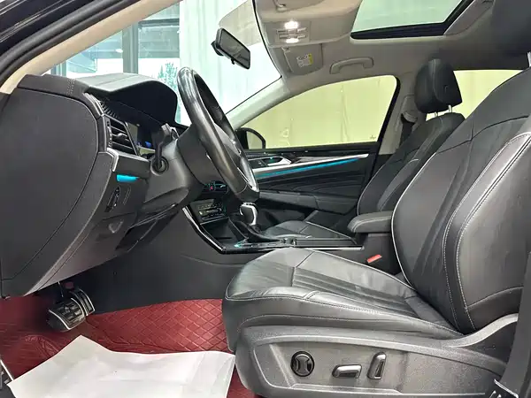 Volkswagen Passat 2023