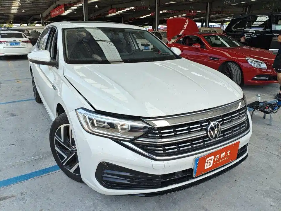 Volkswagen Sagitar 2025