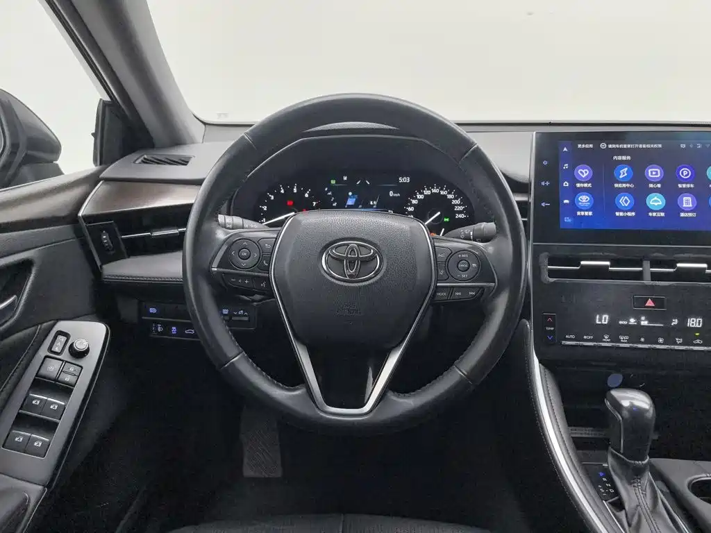 Toyota Avalon 2023 — фото 11