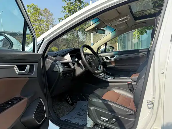 Geely Emgrand GS 2018