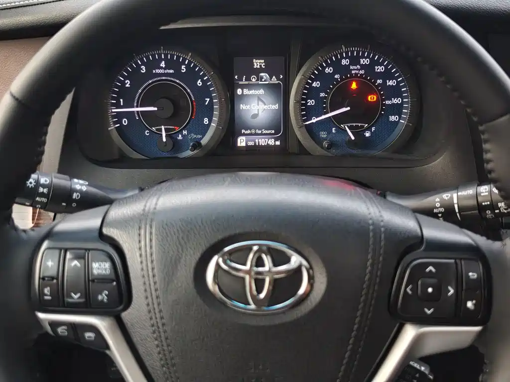 Toyota Sienna 2017 — фото 22