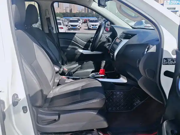 Nissan Terra 2023
