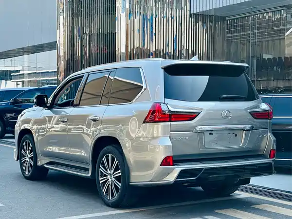 Lexus LX 2019