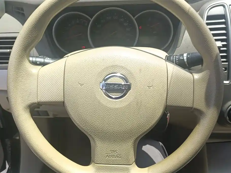 Nissan Sylphy 2016 — фото 15