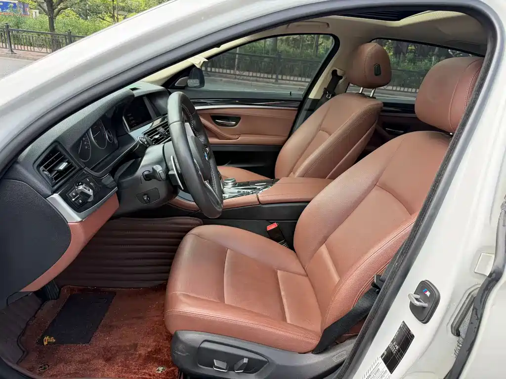 BMW 5 Series 2016