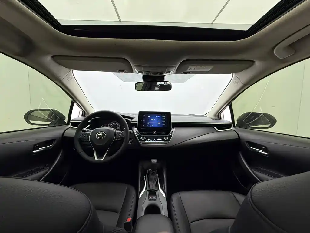 Toyota Corolla 2022 — фото 19