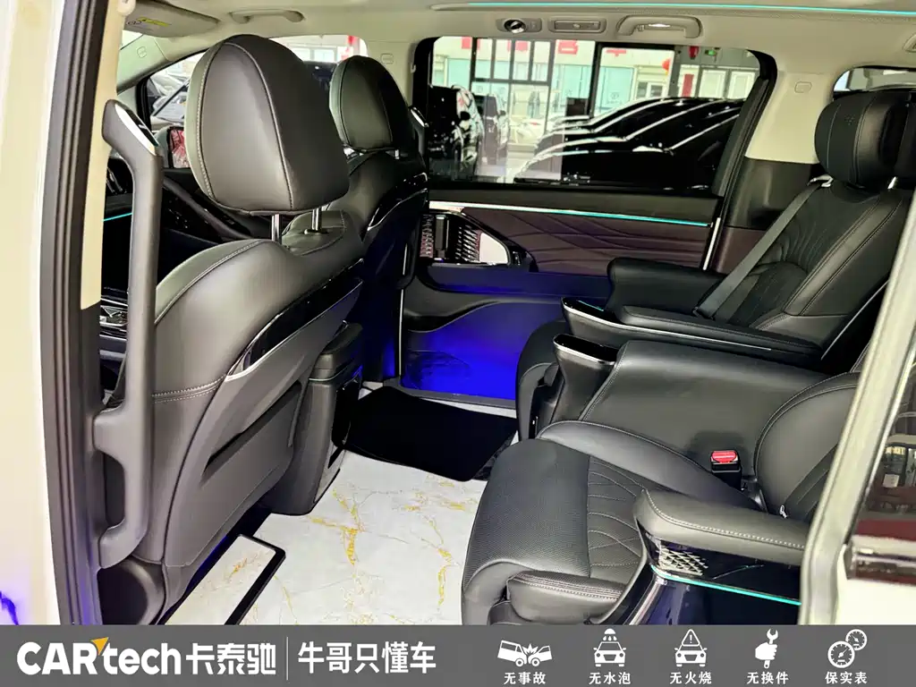 GAC Motor Trumpchi M8 2025 — фото 14