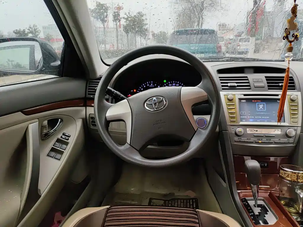 Toyota Camry 2015