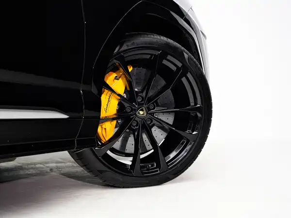 Lamborghini Urus 2021