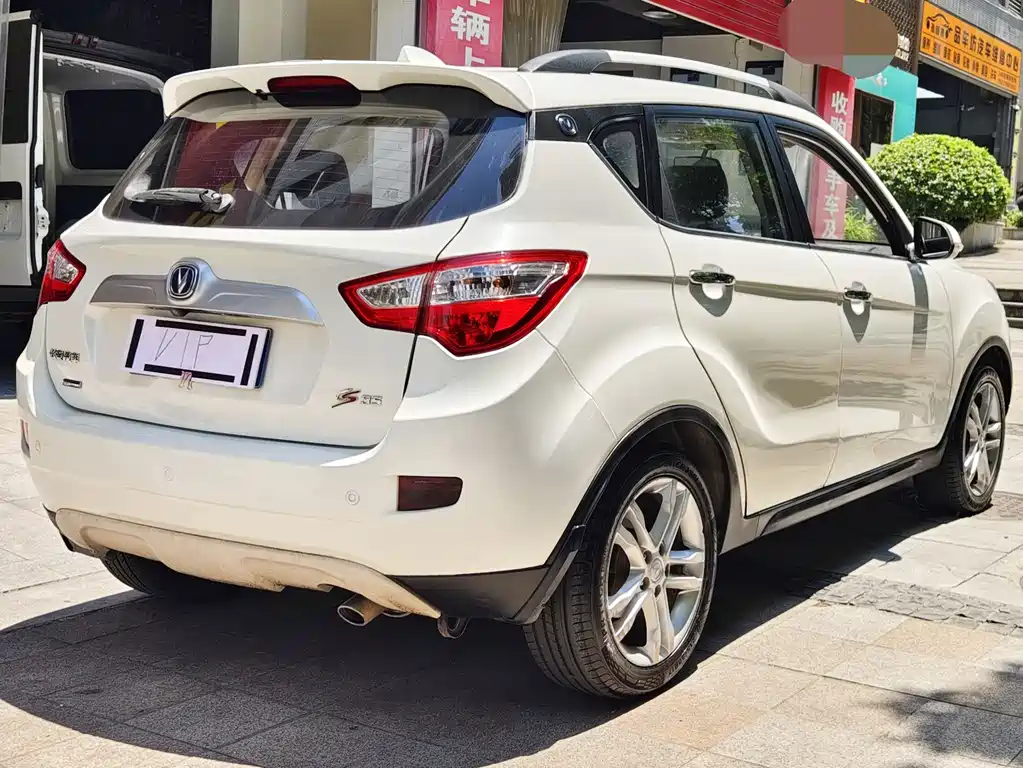 Changan CS35 2015