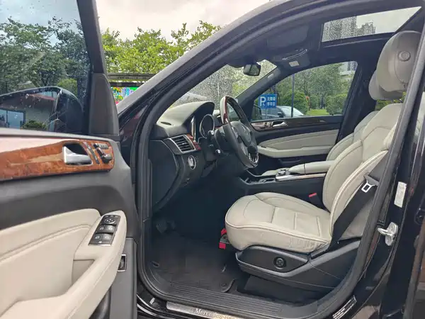 Mercedes-Benz M-Class 2013