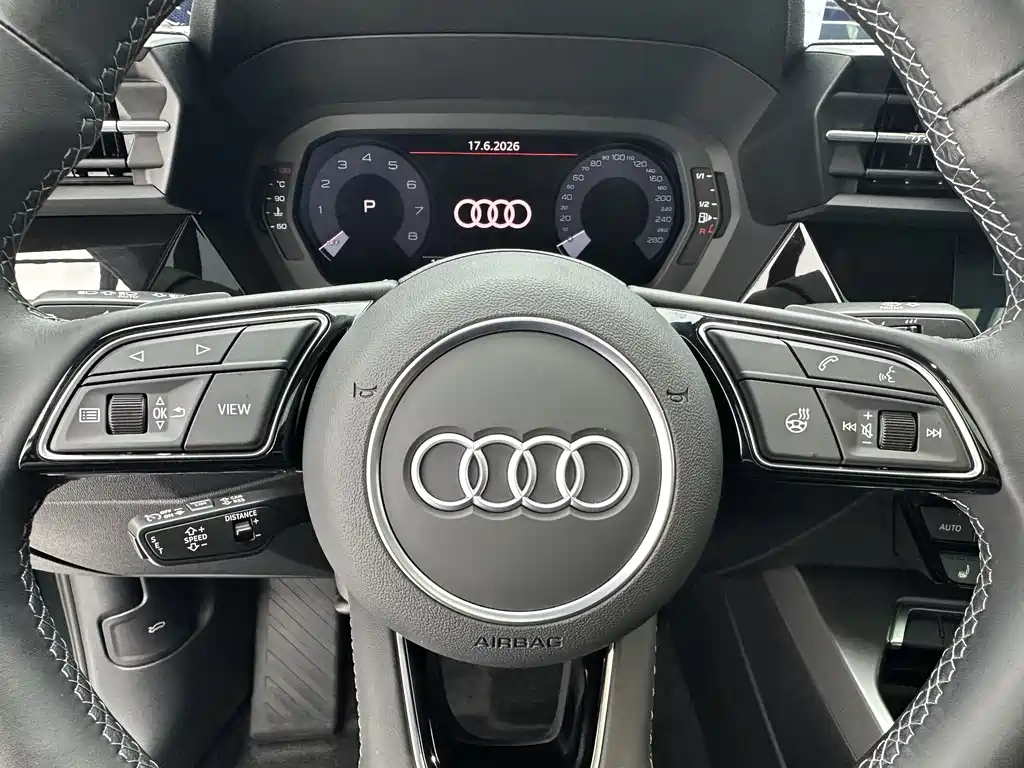 Audi A3 2023 — фото 13