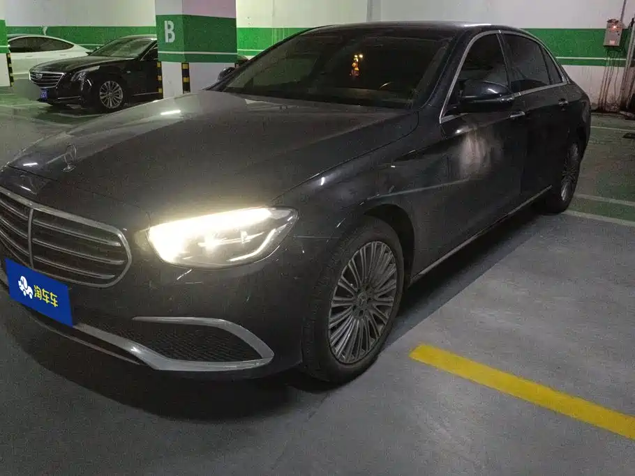 Mercedes-Benz E-Class 2022