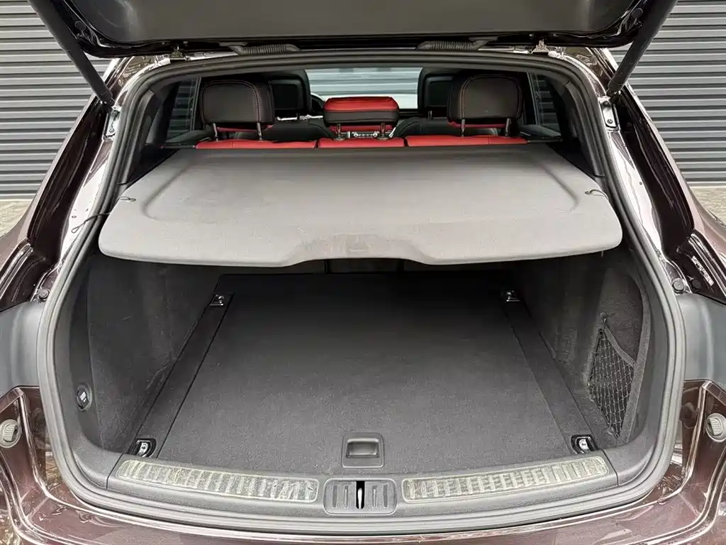 Porsche Macan 2018 — фото 10