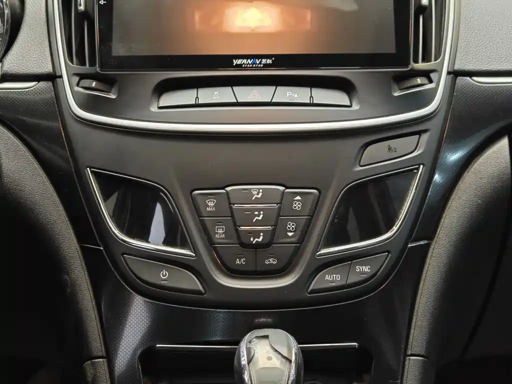 Buick Regal 2016 — фото 17