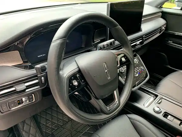 Lincoln Corsair 2022