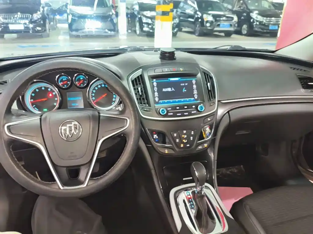 Buick Regal 2014 — фото 10