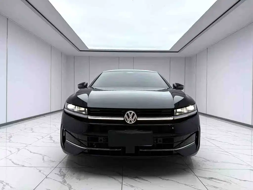 Volkswagen Magotan 2025